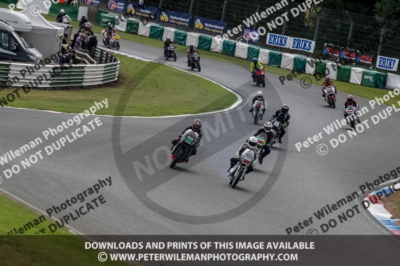 Vintage motorcycle club;eventdigitalimages;mallory park;mallory park trackday photographs;no limits trackdays;peter wileman photography;trackday digital images;trackday photos;vmcc festival 1000 bikes photographs